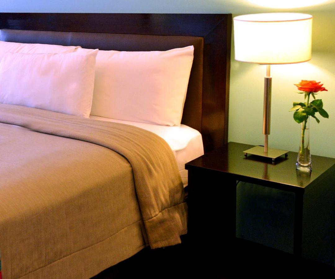Rochester Hotel Classic บัวโนสไอเรส ภายนอก รูปภาพ