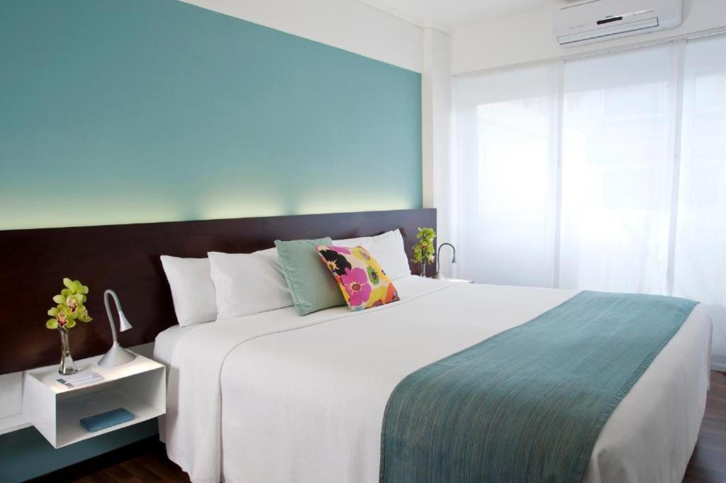 Rochester Hotel Classic บัวโนสไอเรส ภายนอก รูปภาพ