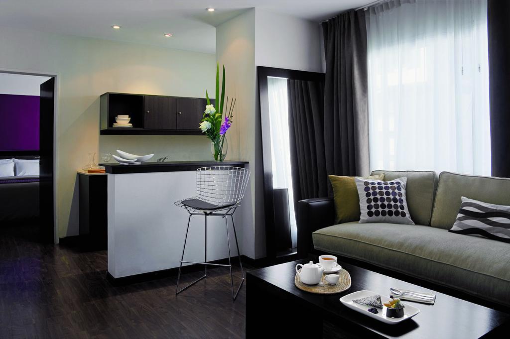 Rochester Hotel Classic บัวโนสไอเรส ภายนอก รูปภาพ